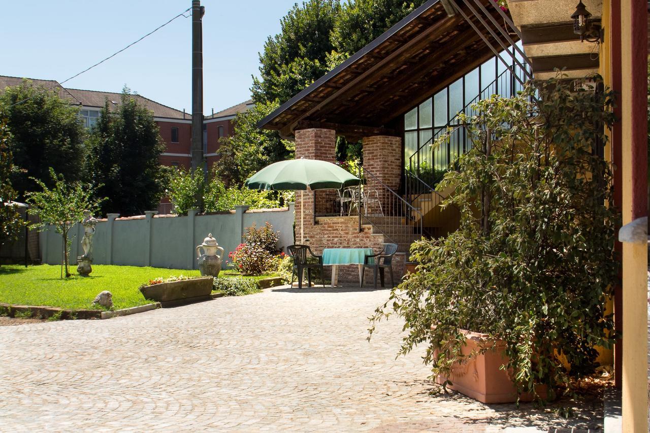 Casa Del Grande Vecchio Acomodação com café da manhã Airasca Exterior foto