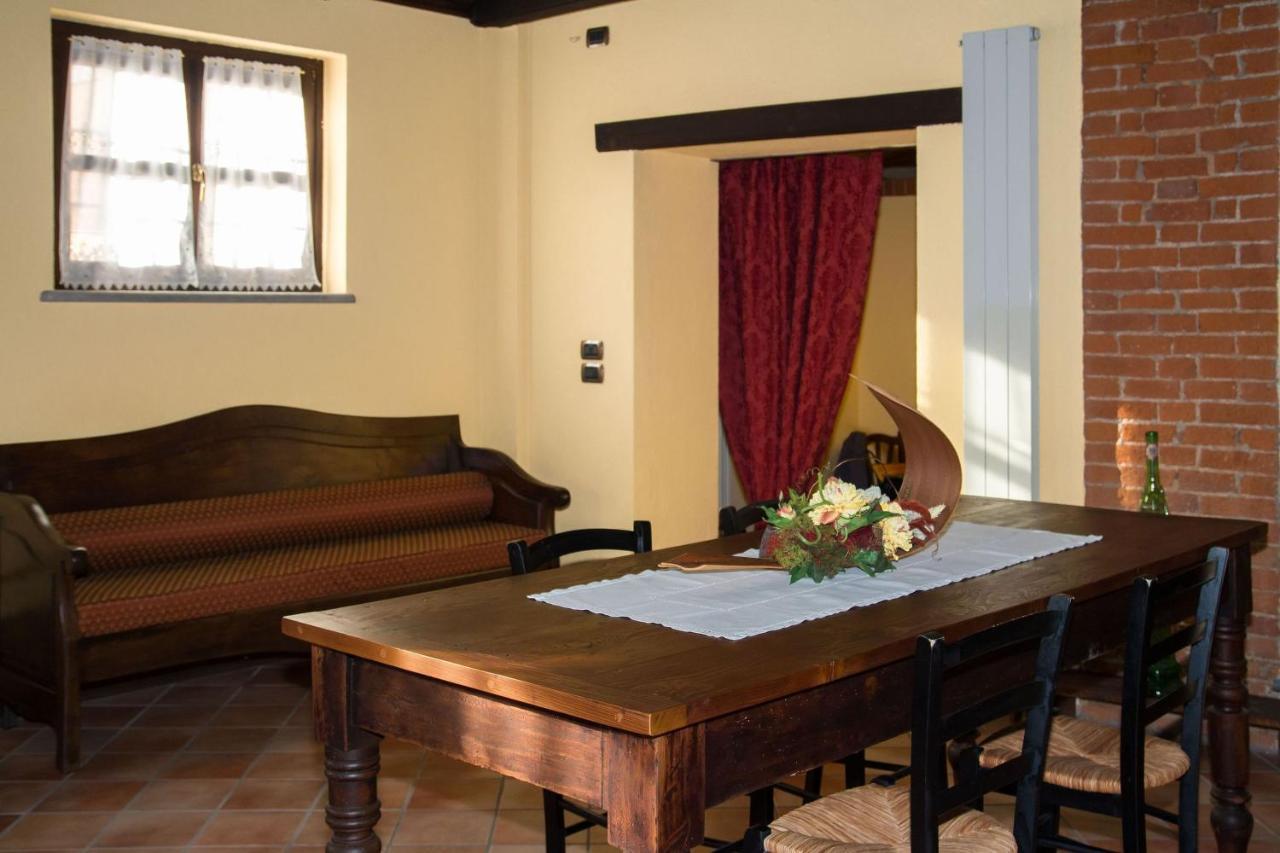 Casa Del Grande Vecchio Acomodação com café da manhã Airasca Exterior foto